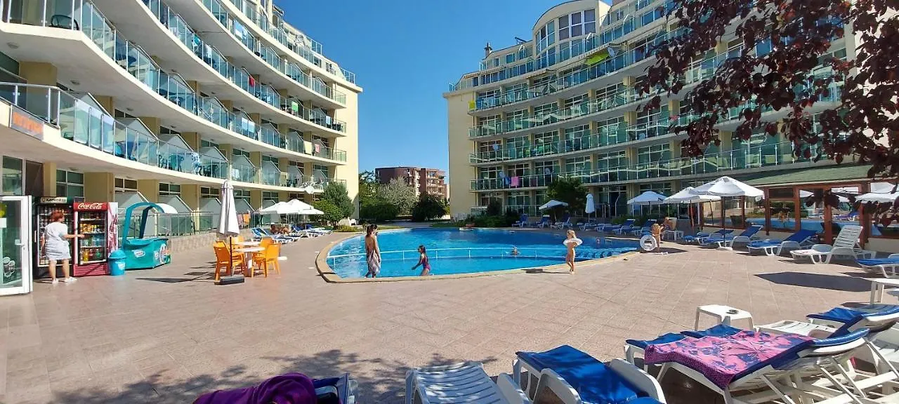 Julia Family Apartments Солнечный берег Апарт-отель